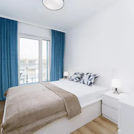 Morski Navigator By Holidaysun Apartment Kolobrzeg